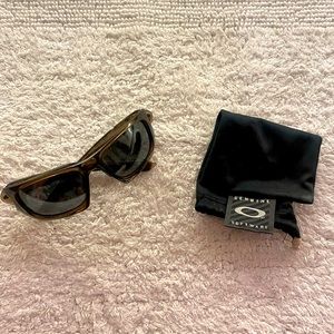 Oakley Polarized Men’s sunglasses